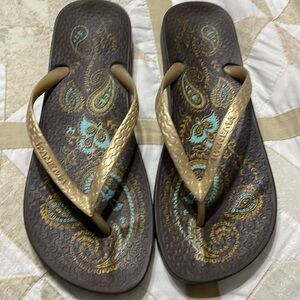 Ipanema Women’s Flip Flop Sandals Gold & Brown 8